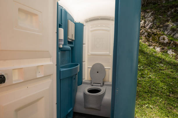 Best Portable toilet rental cost  in Silver Firs, WA